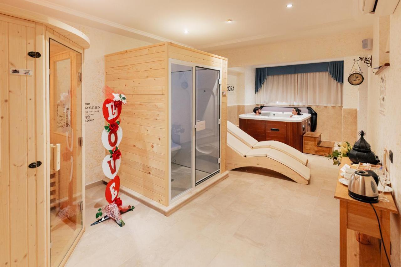 Hotel Aurora Wellness & Spa ทิโวลิ แตร์เม ภายนอก รูปภาพ