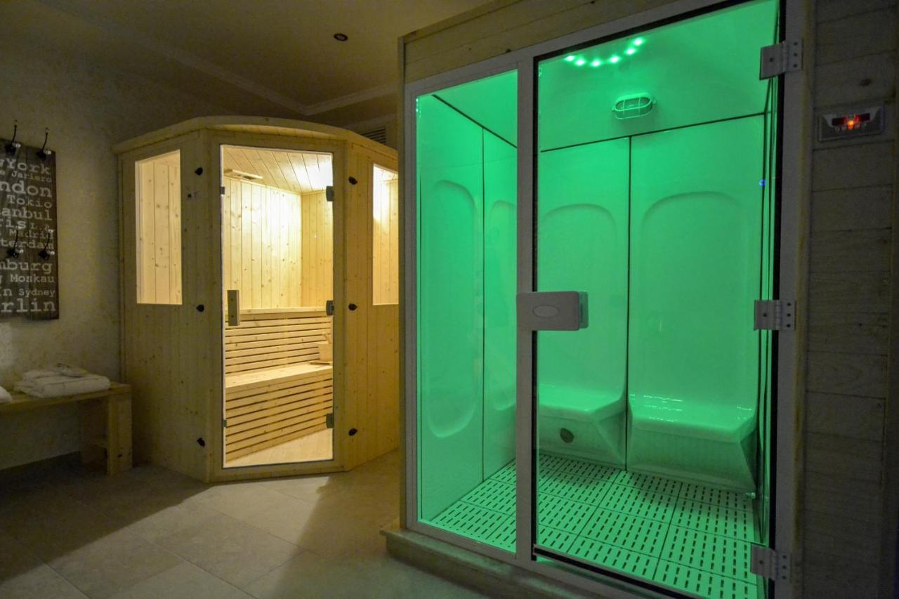 Hotel Aurora Wellness & Spa ทิโวลิ แตร์เม ภายนอก รูปภาพ